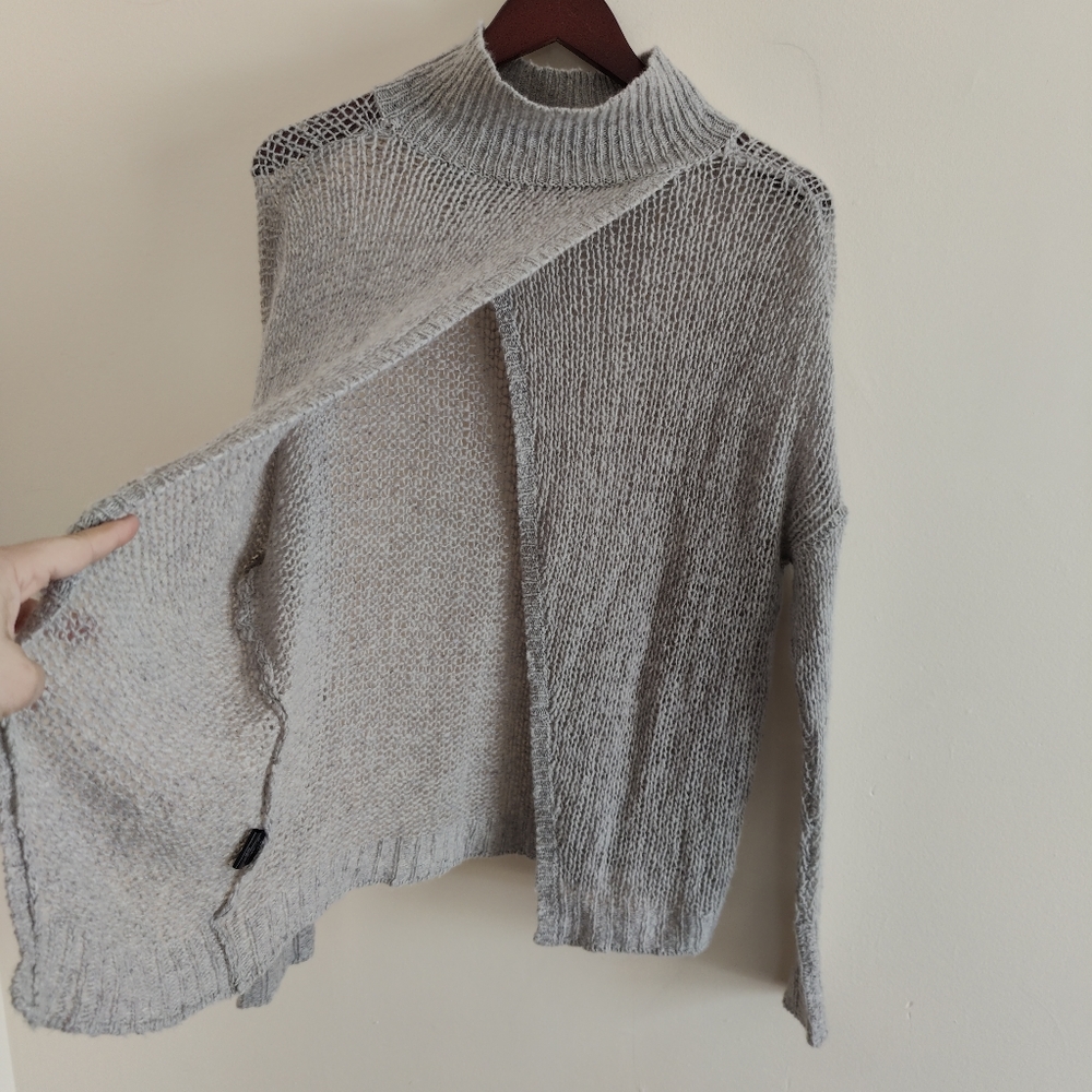 Cashmere Cream Open-Knit Open Back Sweater - Small - image 5